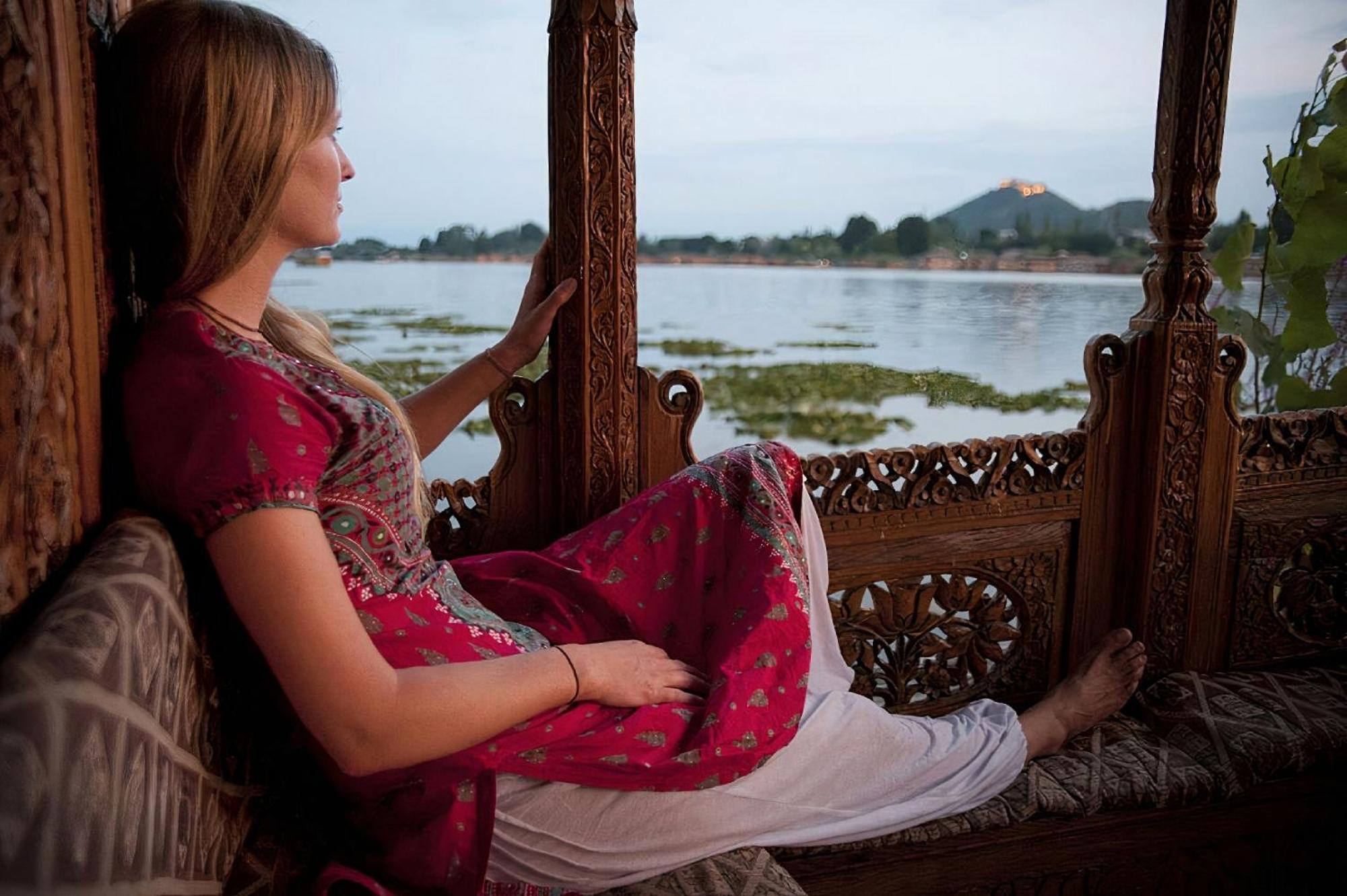 Amina Group Of Houseboats Hotell Srīnagar Exteriör bild